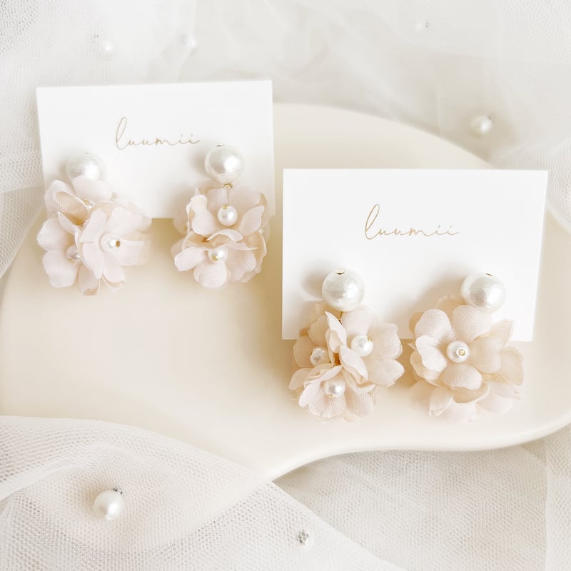 コットンパールと紅茶染め布花のシンプルイヤリング ピアス | luumii