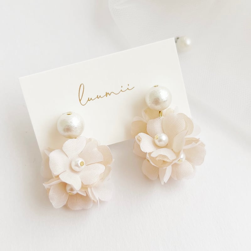 コットンパールと紅茶染め布花のシンプルイヤリング ピアス | luumii