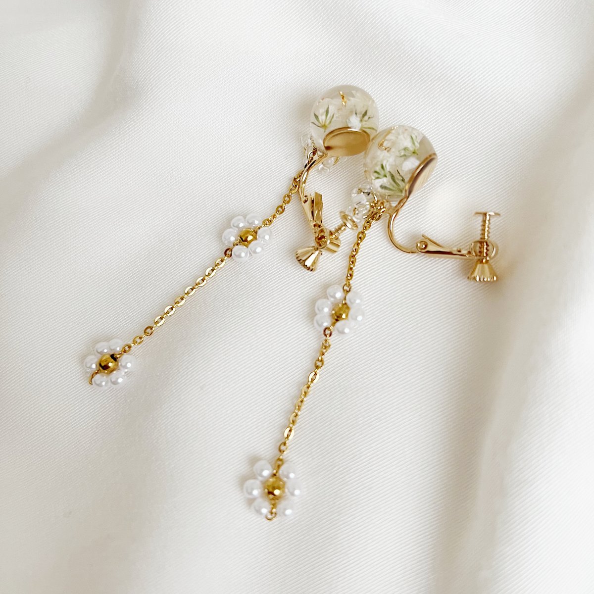 かすみ草とフラワーパールの華奢イヤリング/ピアス | luumii accessory