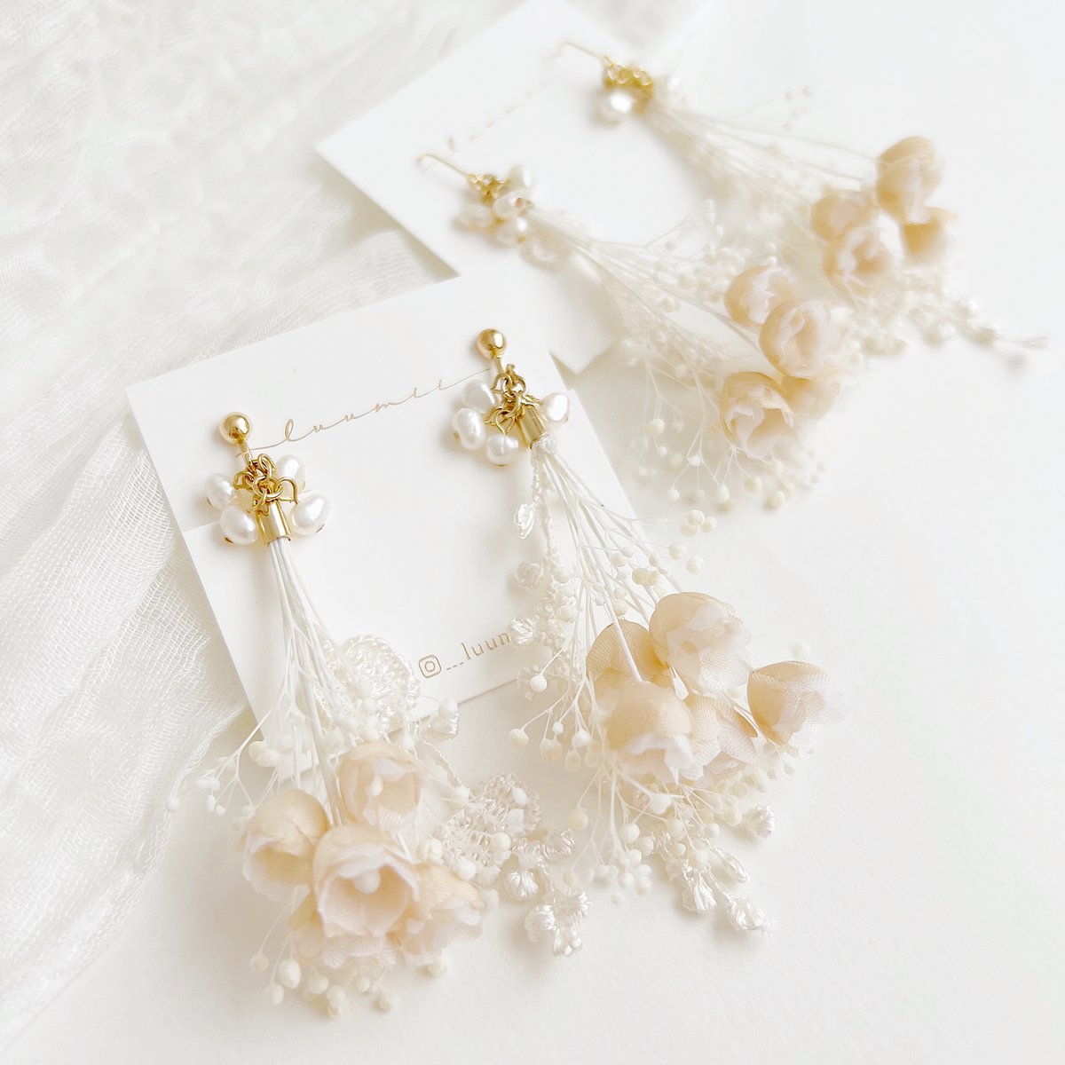 かすみ草と紅茶染め布花のブーケイヤリング/ピアス | luumii accessory