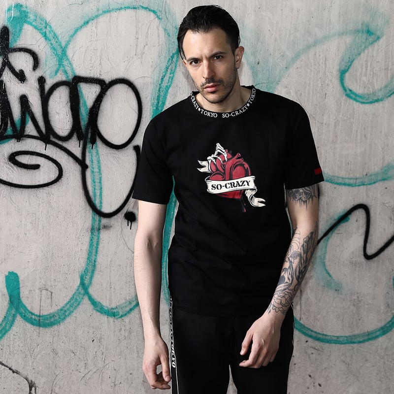 販売計画がなかった幻のアイテム。ハートを掴むTシャツ(3色 販売計画がなかった幻のアイテム。ハートを掴むTシャツ(3色