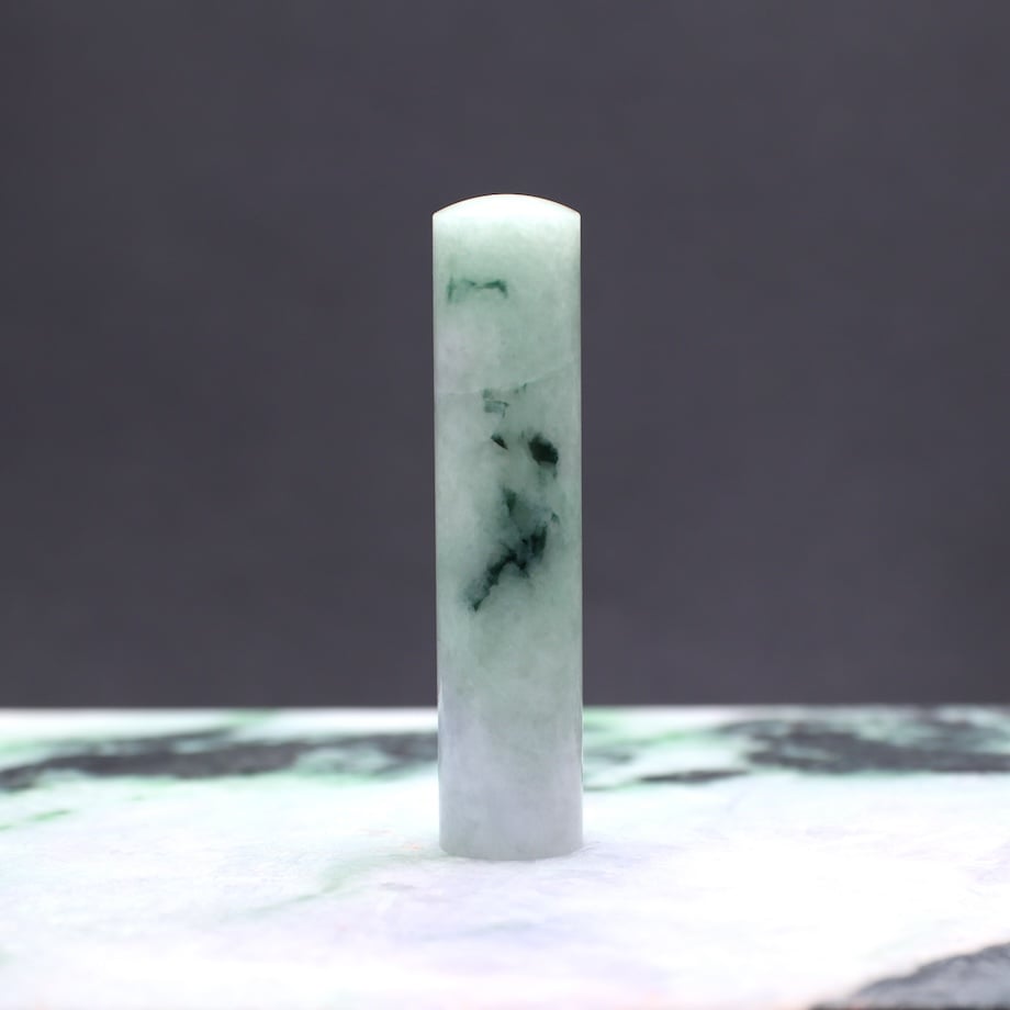 印材 ③ 32g 翡翠 ヒスイ 翡翠原石 原石 鉱物 自然石 誕生石 印鑑 判子 印材 ③ 32g 翡翠 ヒスイ 翡翠原石 原石 鉱物 自然石 誕生石