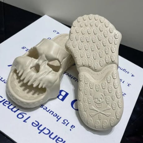 【2色展開】 ドクロ サンダル ホワイト ブラック スカル ゴシック ユニセックス パンク カジュアル ストリート 目立つ