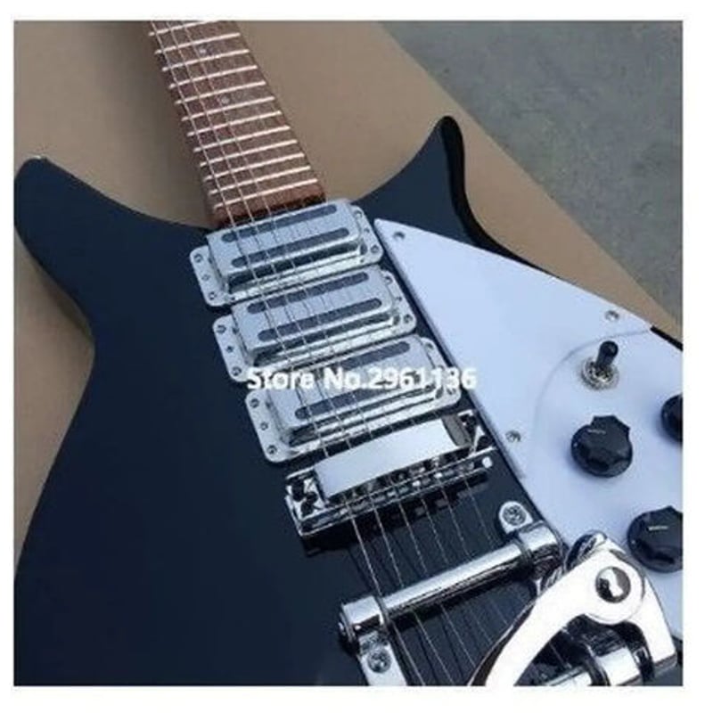 リッケンバッカー320タイプギター Rickenbacker (リッケンバッカー) エレキギター 1981 年 (12 月