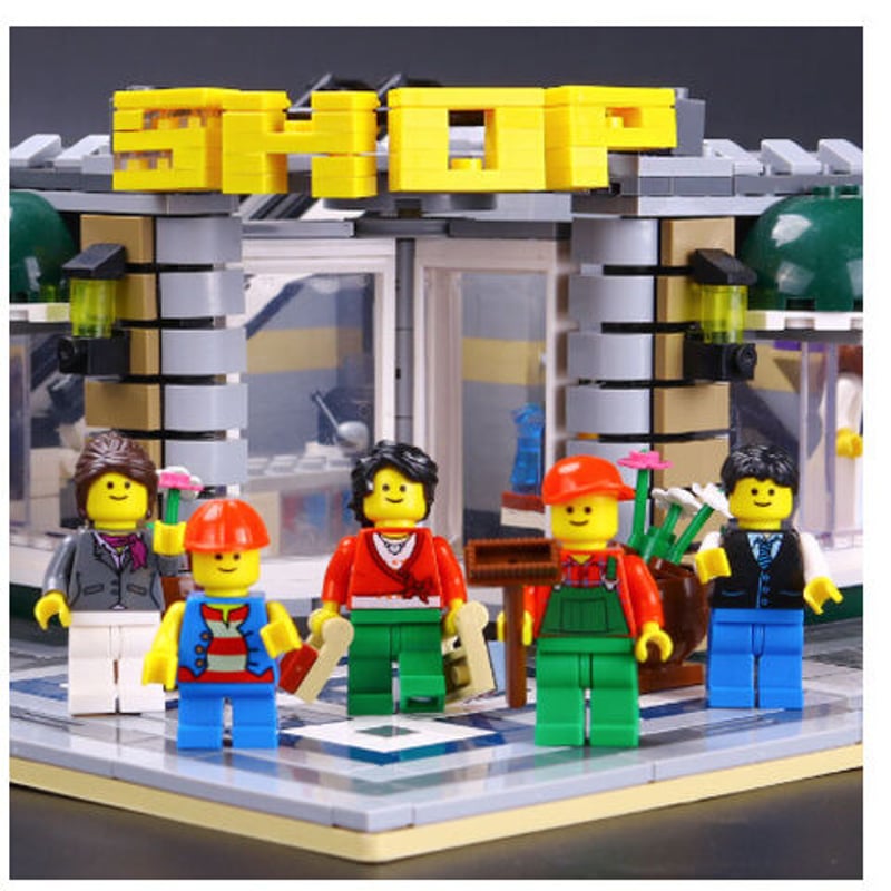 ★レゴ クリエイター・グランドデパートメント 10211★ Amazon.co.jp: LEGO Grand Emporium レゴ クリエイター グランド