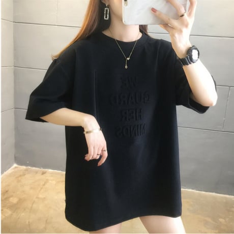合わせやすい ラウンドネック 半袖 ゆったり 抜け感 演出 着回し ファッション Tシャツ