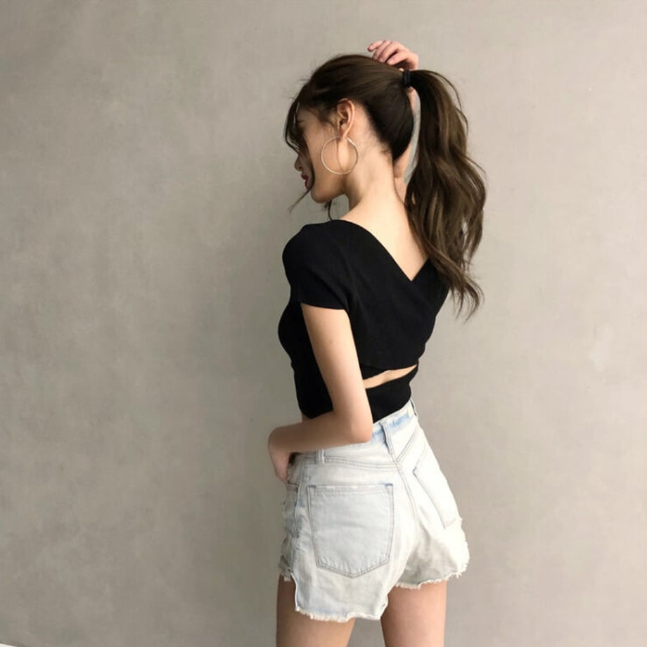 60e15d0aa00a4a64130cc79e