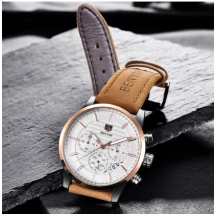 高級ヴェルサーチ新品メンズ腕時計スイス製50ｍ防水クロノグラフ本革ベルト 高級ヴェルサーチ新品メンズ腕時計スイス製50m防水クロノグラフ本革ベルト