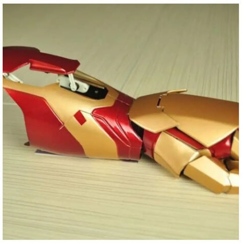 アイアンマン 1/1 MK42 アーム 右手 レーザーポインター付き未開封 1:1アイアンマンMk42ヘルメット & アームリモートボードとリング