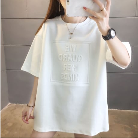 合わせやすい ラウンドネック 半袖 ゆったり 抜け感 演出 着回し ファッション Tシャツ