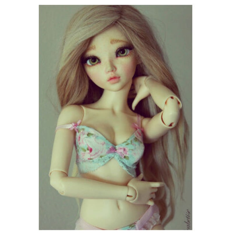 球体関節人形 美女 BJD 1/4 本体＋眼球＋メイクアップ済み