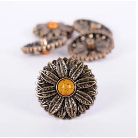 レザークラフト 10個セット 30mm  ターコイズ 花  サドル アンティーク 真鍮 コンチョ