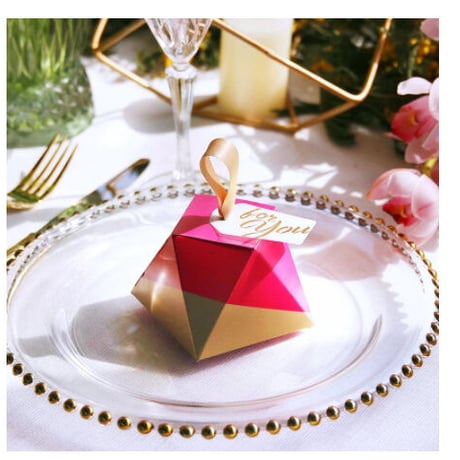 ギフトボックス 50個セット ダイヤモンド形状 赤×金 バレンタイン お誕生日会 結婚式 おしゃれ かわいい ラッピング プレゼント