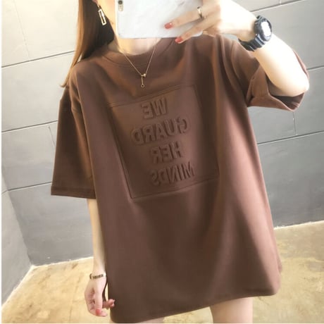 合わせやすい ラウンドネック 半袖 ゆったり 抜け感 演出 着回し ファッション Tシャツ