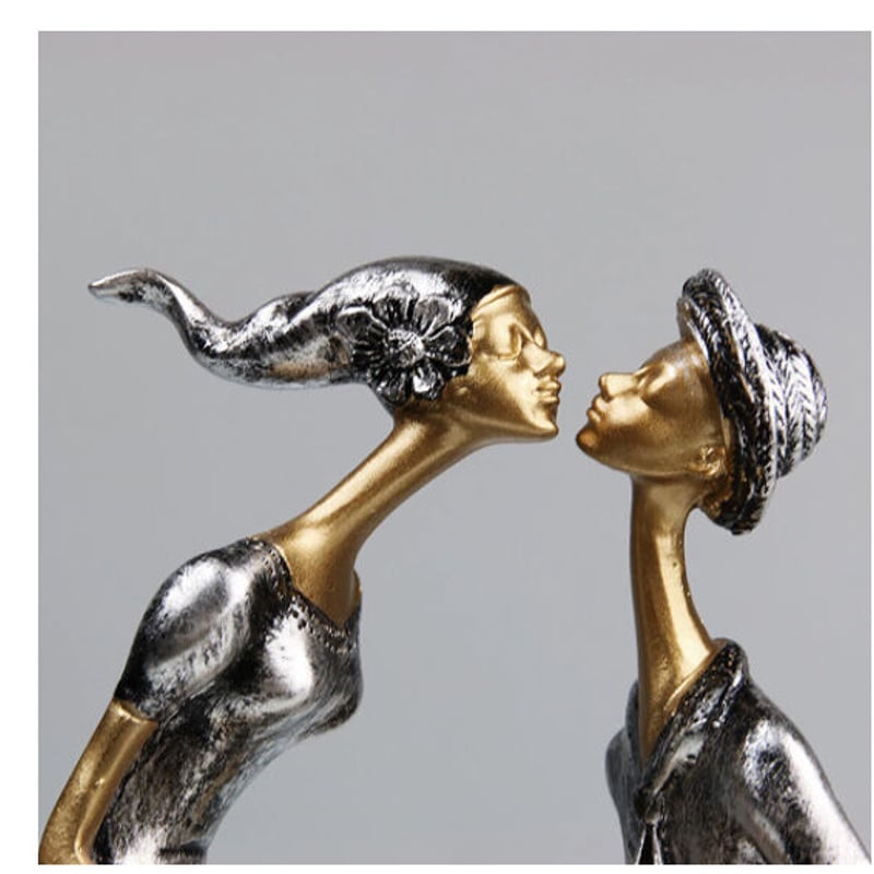 オブジェ】 置物 北欧インテリア 彫刻 ハート カップル キス LOVE 樹脂