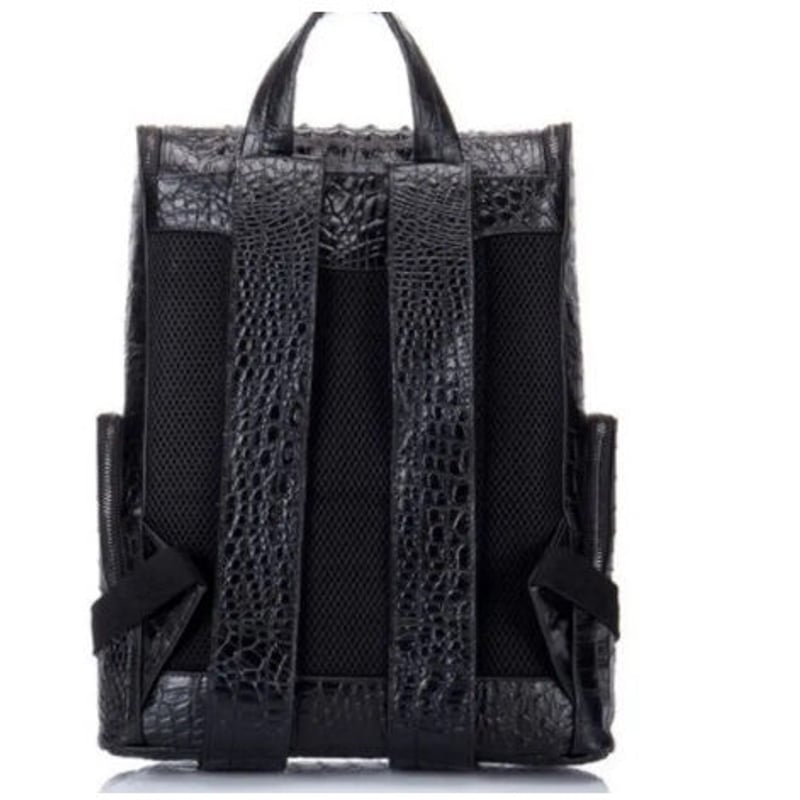 【新品✨】クロコダイル風メンズバックパックリュック大容量 本革型押し渋め黒 クロコダイル バッグ リュック メンズ ワニ革 本革 マット加工
