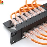 19 インチ 1U キャビネットラック パススルー 24 ポート CAT6 パッチパネル RJ45 ネットワークケーブル アダプタ