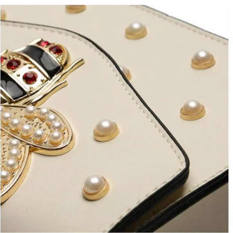 女王蜂qb luxury Logo mini bag ショルダーパスケース(新グッズ 女王蜂qb luxury Logo mini bag ショルダーパスケース(新グッズ