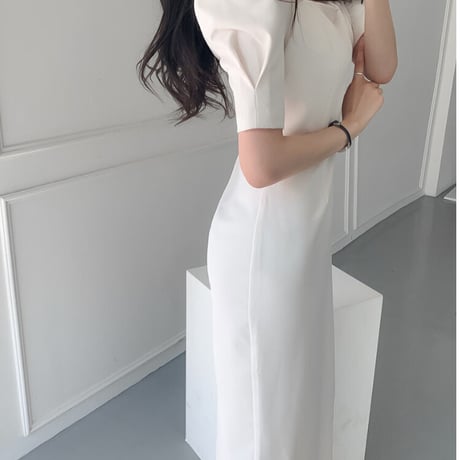 韓国風 着痩せ スクエアネック パフスリーブ スリット ワンピース 大人女子 エレガント オフィス  パーティー お呼ばれ デート