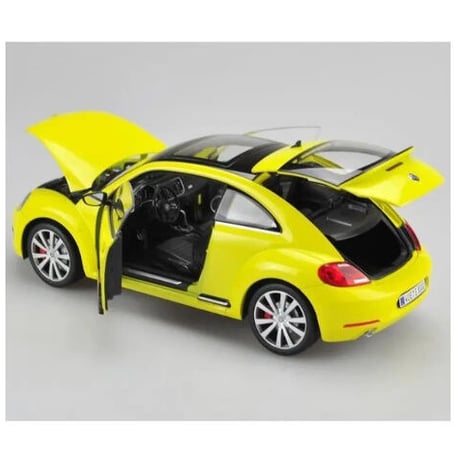 1/18 2012 VW フォルクスワーゲン ニュービートル ダイキャストカー ２色展開 白 黄人気 趣味 コレクション ミニカー