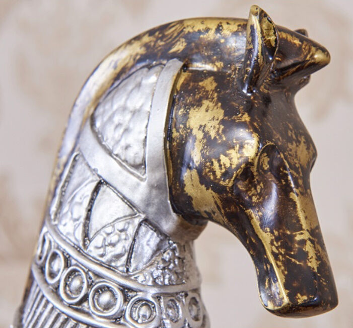 オブジェ】 置物 北欧インテリア 鎧を纏った馬 白 レトロ アンティーク