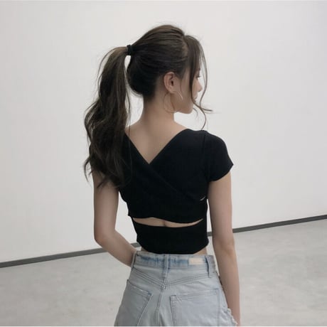 セクシー 大人女子 Vネック 半袖 ファッション 無地 着回し Tシャツ へそ出しコーデ