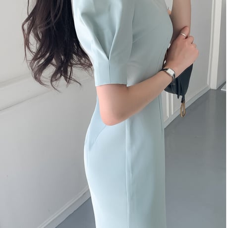 韓国風 着痩せ スクエアネック パフスリーブ スリット ワンピース 大人女子 エレガント オフィス  パーティー お呼ばれ デート