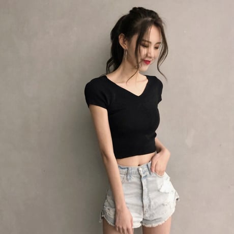 セクシー 大人女子 Vネック 半袖 ファッション 無地 着回し Tシャツ へそ出しコーデ