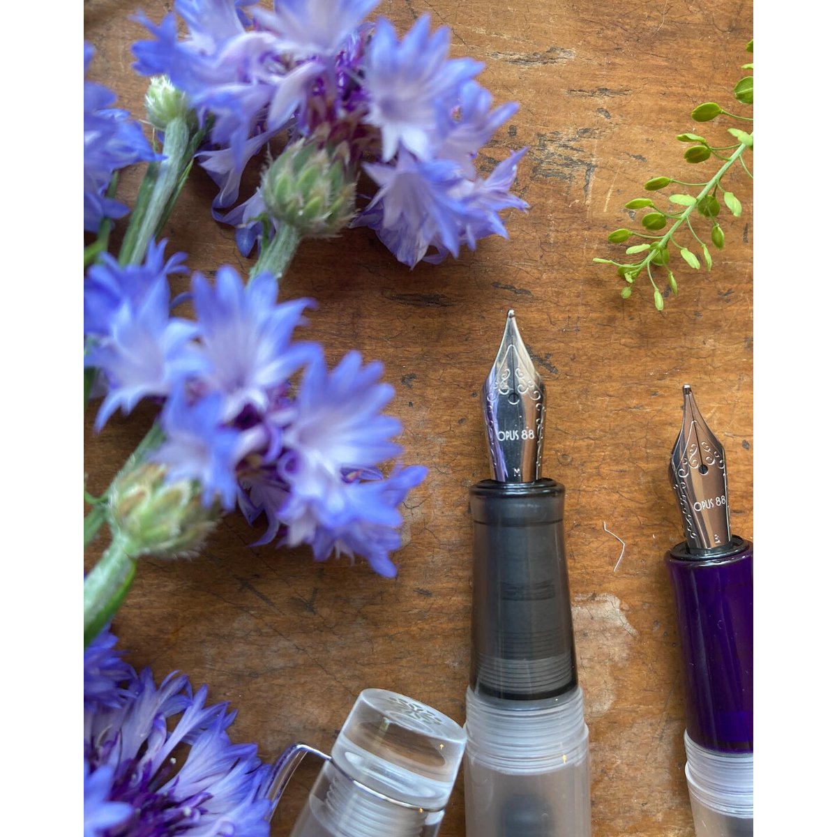 藍濃道具屋×OPUS88 日暈コレクション 万年筆 紺 EF ＆ インク 湧泉