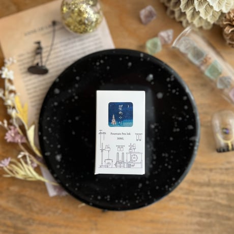 椿ページ 椿と御所車 | 和風デザイン・和柄素材なら Wagara Design Navi