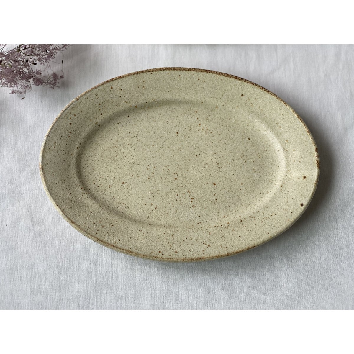 佐藤敬】黄粉引 楕円皿 中 | Kinilu STORE