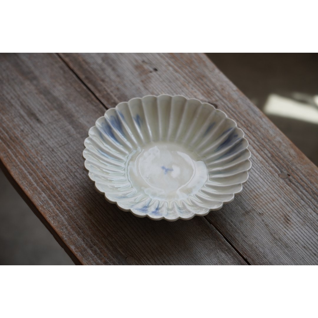 鈴木まどか】安南菊割五寸浅鉢 | Kinilu STORE