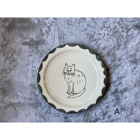 【桂さえか/猫展】丸リム皿（白ネコ）