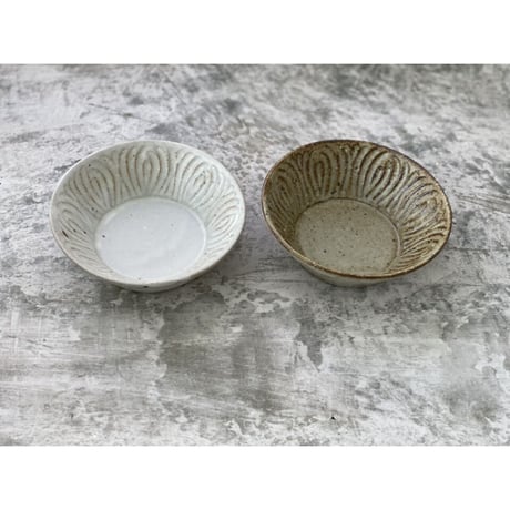 【新品】伊藤豊　花紋マグカップ&花紋6寸リム皿　計4個セット 新品】伊藤豊 花紋マグカップ&花紋6寸リム皿 計4個セット