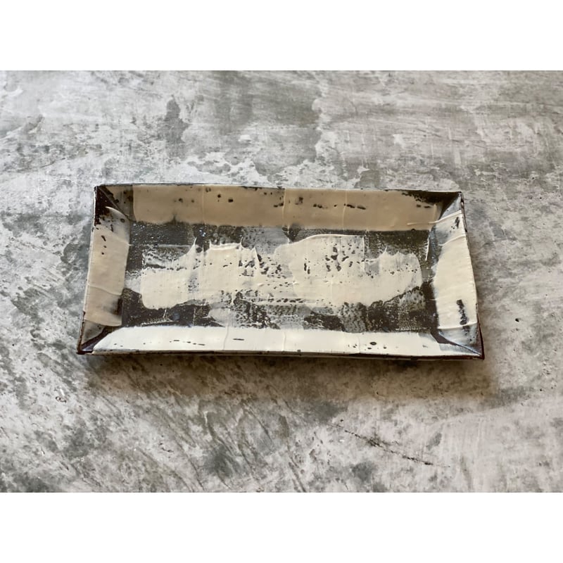 大原拓也】長角皿 M／刷毛目 | Kinilu STORE