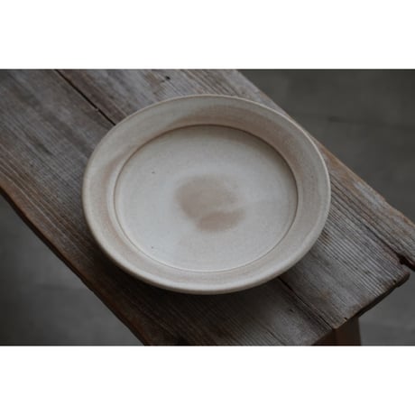 【北側雄一】七寸リム皿　白砂釉／窯変黒釉