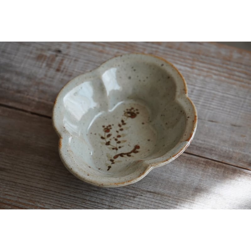 加藤舞】 鉄絵鍔縁木瓜皿 S | Kinilu STORE