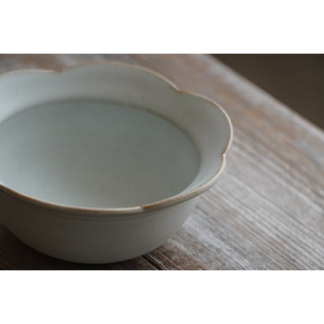 【中林範夫】4寸リム花小鉢 白/青