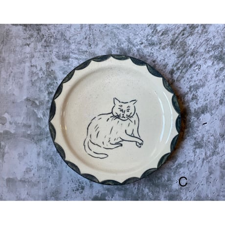 【桂さえか/猫展】丸リム皿（白ネコ）