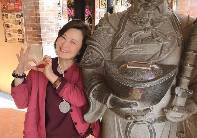 特大22.7kg 五色石 玉 鑑賞石 飾石 天然石 美石 原石 大玉 台座付 d*5様 菊花石 かわいらしい4石セット 根尾 鑑賞石 水石 自然石 木製