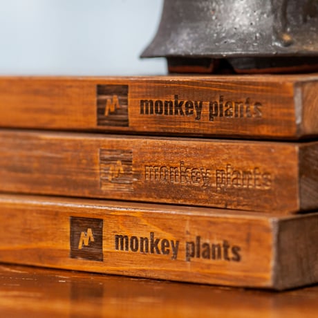 monkey plants オリジナルウッドボード（SIDE）