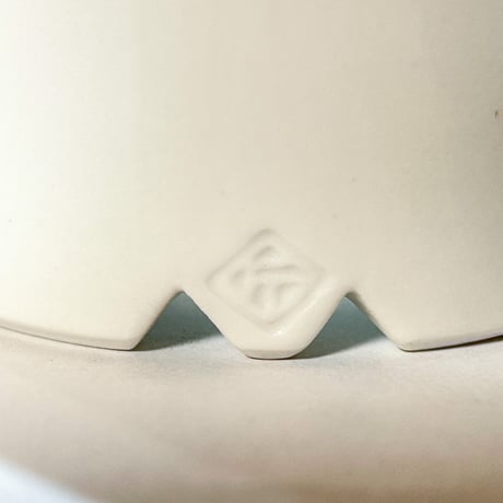 白磁鉢　白金彩(プラチナ)
