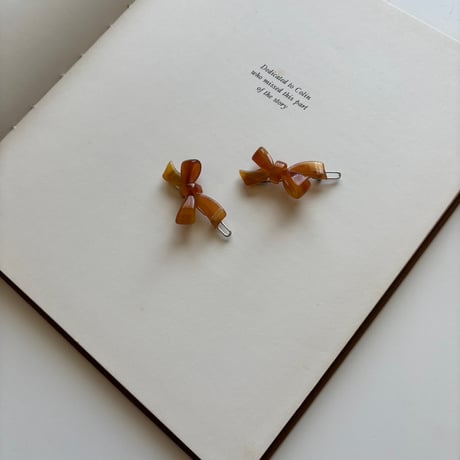 Baby Style LAB  ribbon pin