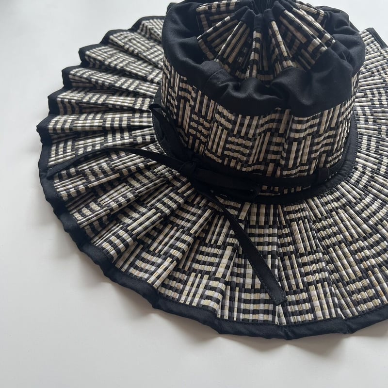 新品未使用　LORNAMURRAY ローナマーレイ　Black Bamboo LORNA MURRAY Black Bamboo Island Capri Child H