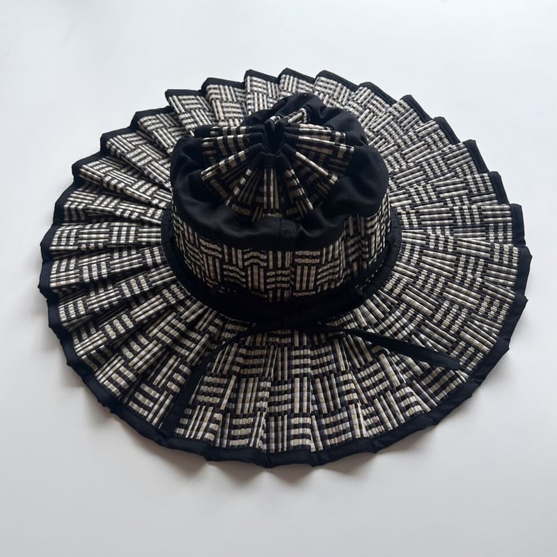 LORNA MURRAY Black Bamboo Island Capri Child H