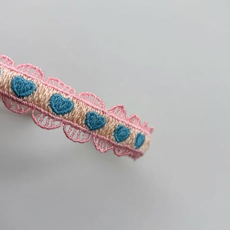 Konges Sløjd 　HEART EMBROIDERY HAIRBRACE - BUTTERCREAM