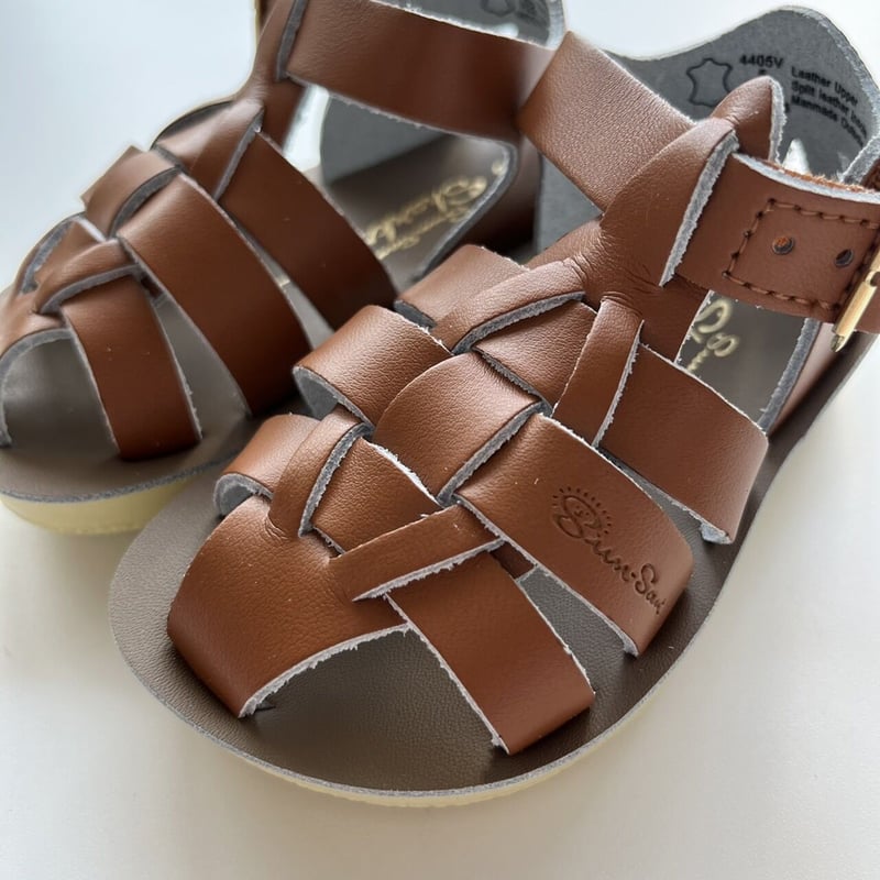 【美品】Salt Water Sandals ソルトウォーター Shark 12 Amazon.com | Saltwater by Hoy Sun-San Shark Sandal, Black
