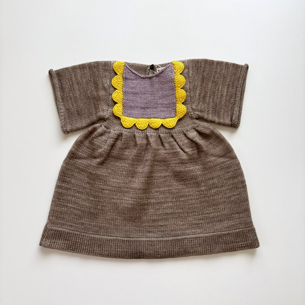 ロンパース・カバーオール Misha and Puff Scallop Bib Romper Misha and puff Scallop Bib Romper 18-24