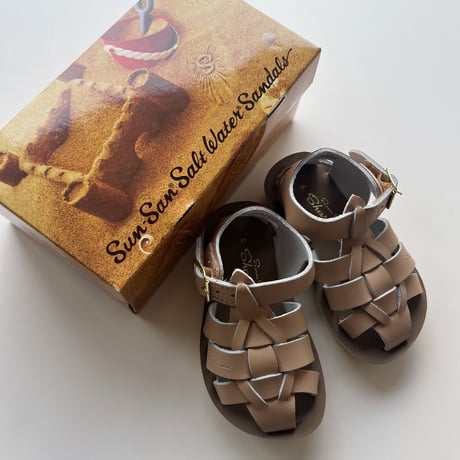 Salt Water Sandals　Shark - Latte  US 5-9