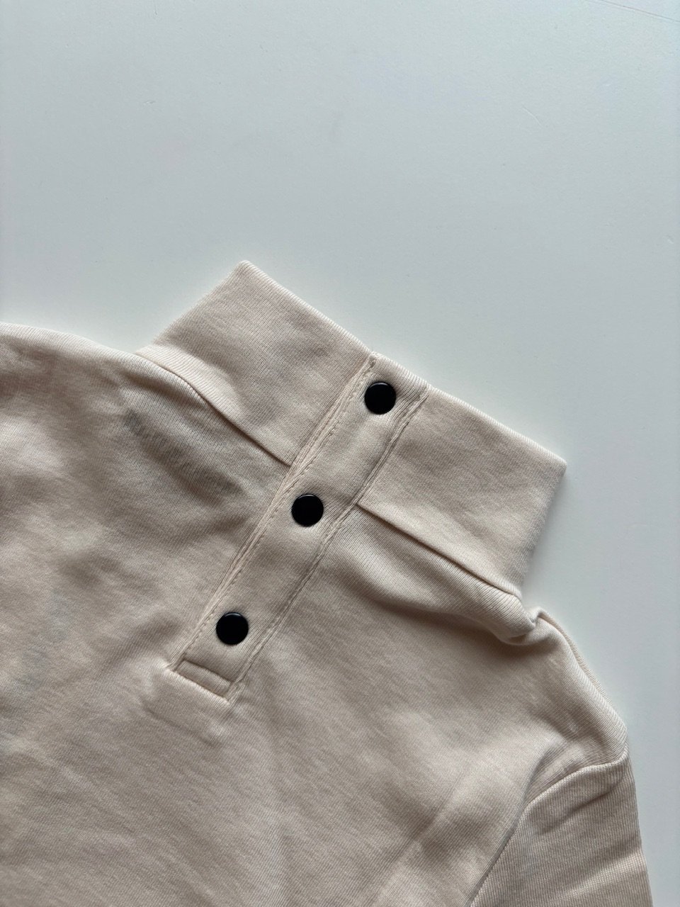 Misha & Puff Turtleneck - String | Baby Style LAB